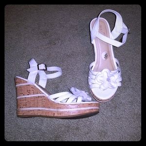 Lightly used size 6 white flower wedges
